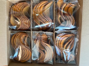 Рыба горячего копчения: Ресторанные гренки с красной икрой