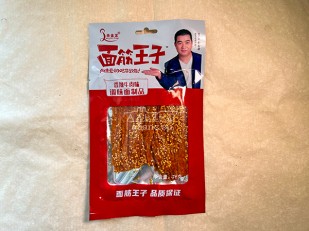 Корюшка Х/К ГОСТ (крупная): Мучные полоски КРАСНЫЕ со вкусом пряной говядины 76 гр