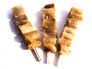 Ведро Ржаные гренки со вкусом сала с горчицей: Шашлычок из сома холодного копчения